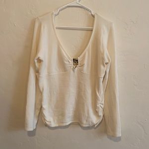 Soft White Longsleeve with Cat Pin